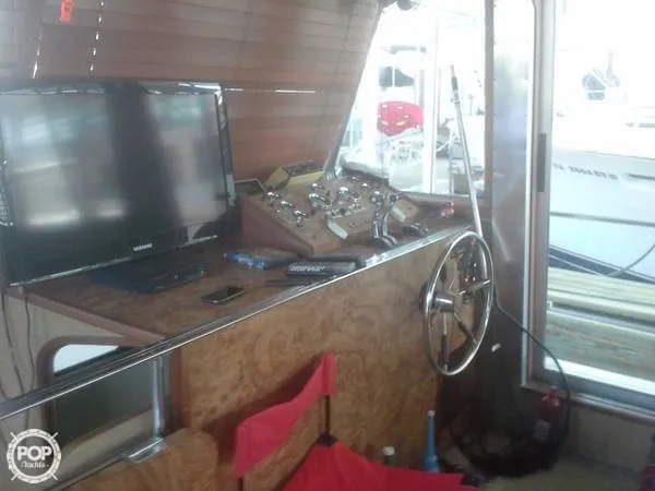 Slide: The Image of Chris-Craft 45 Aqua-Home 1984 - 5