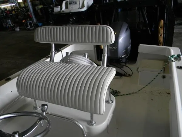 Slide: The Image of Parker Marine 2300 Center Console 2014 - 10
