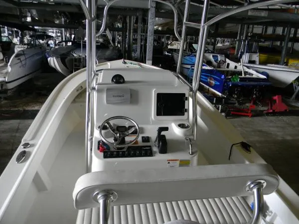 Slide: The Image of Parker Marine 2300 Center Console 2014 - 7