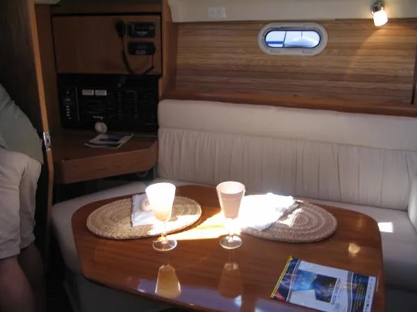 Slide: The Image of Catalina 350 MK II 2008 - 9