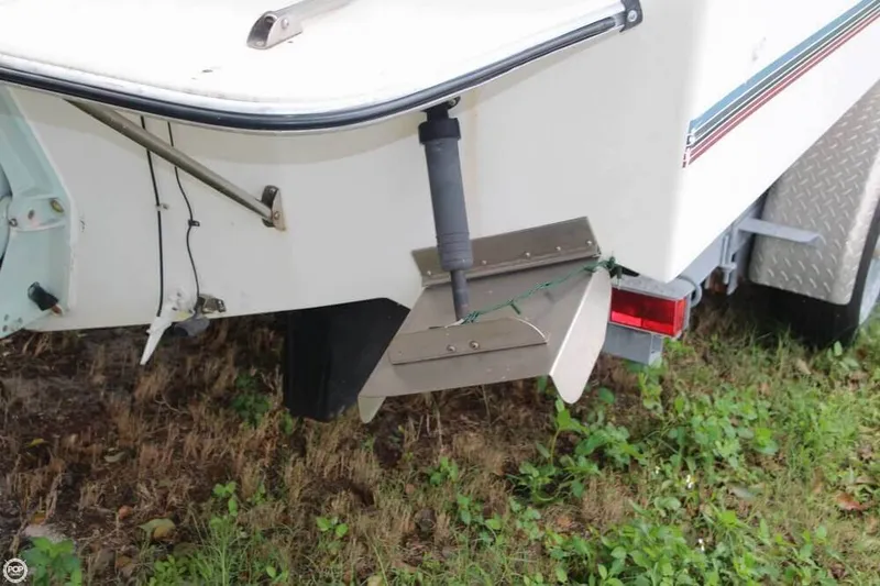 Slide: The Image of Bayliner 2550 Ciera 1986 - 8