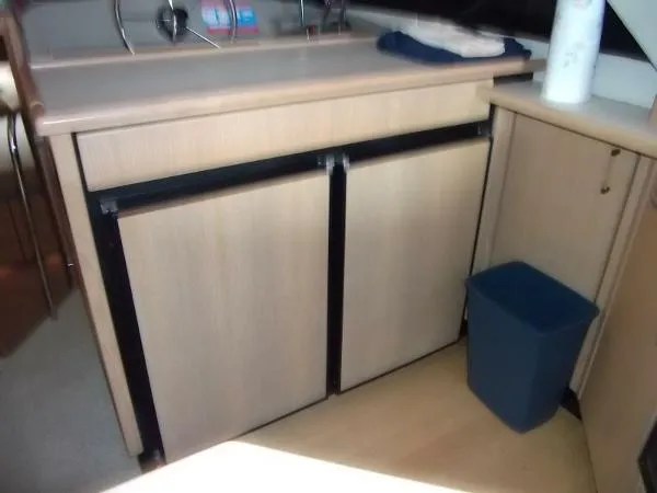 Slide: The Image of Bayliner "3988" Motoryacht 2000 - 8