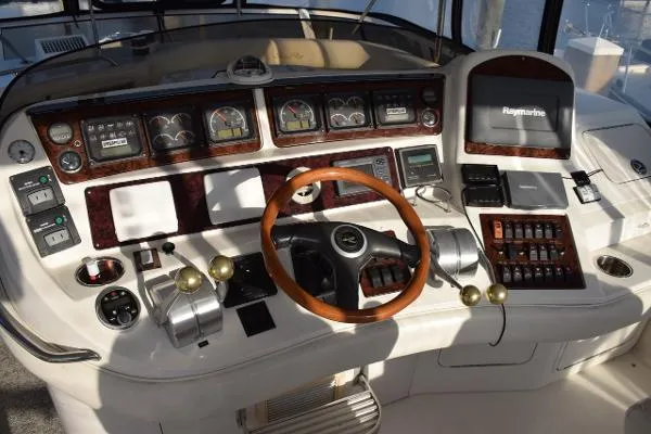 Slide: The Image of Sea Ray 480 Sedan Bridge 2000 - 10