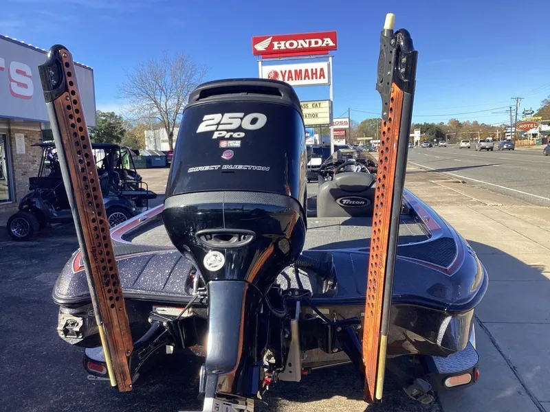 Slide: The Image of Triton 21 TRX Patriot ELITE 2018 - 12