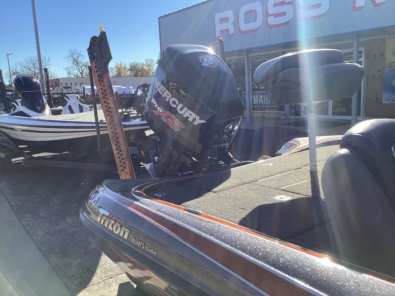 Slide: The Image of Triton 21 TRX Patriot ELITE 2018 - 17