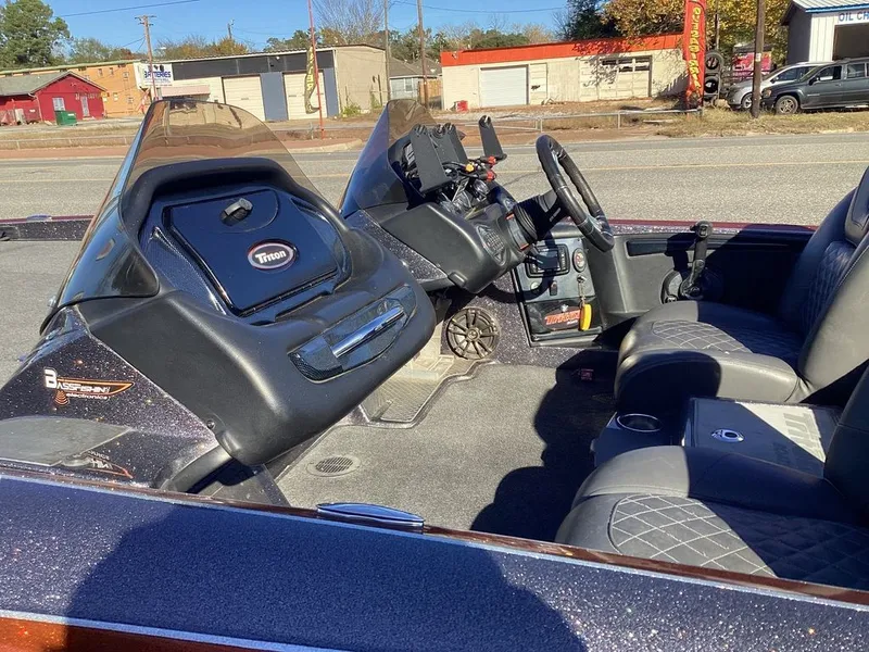 Slide: The Image of Triton 21 TRX Patriot ELITE 2018 - 21