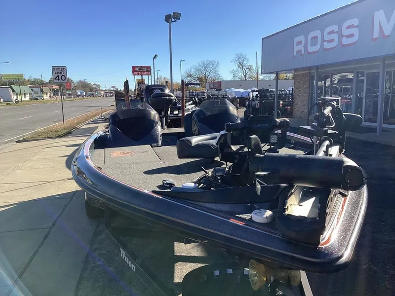 Slide: The Image of Triton 21 TRX Patriot ELITE 2018 - 7