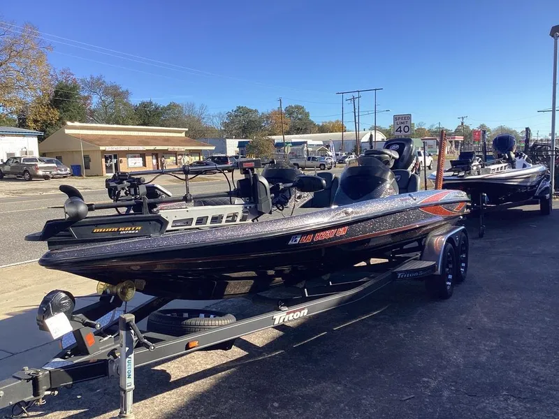 Slide: The Image of Triton 21 TRX Patriot ELITE 2018 - 9