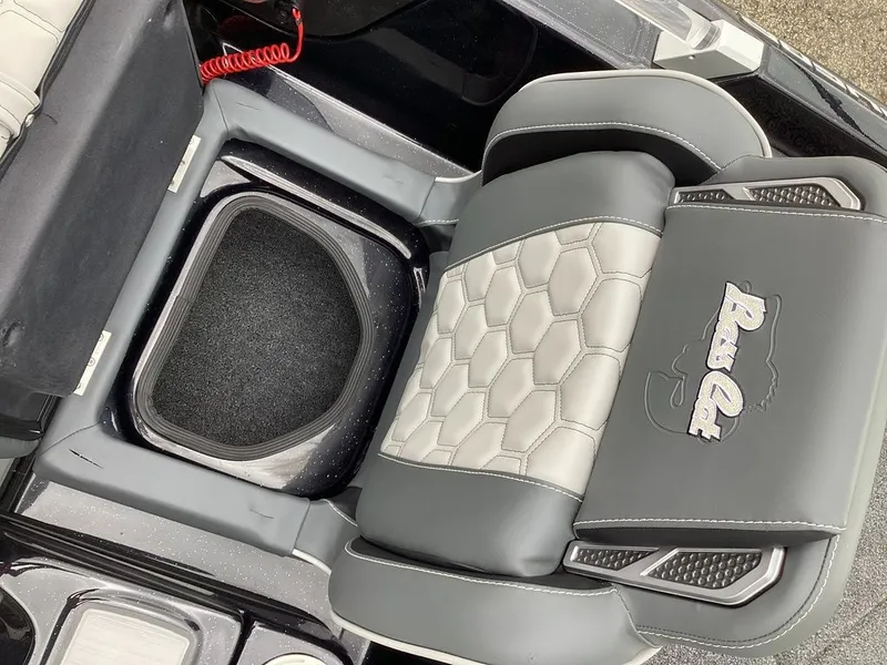 Slide: The Image of Bass Cat Cougar FTD 2026 - 27