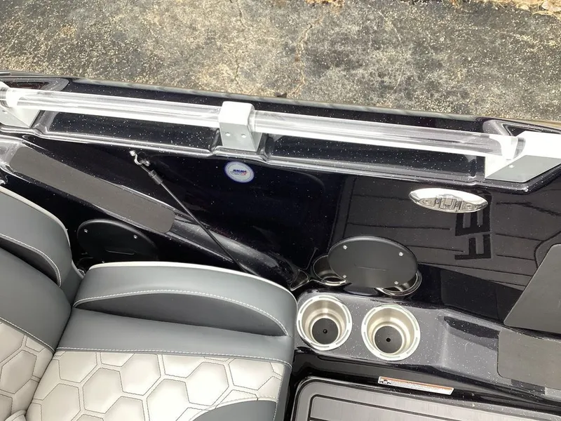 Slide: The Image of Bass Cat Cougar FTD 2026 - 61