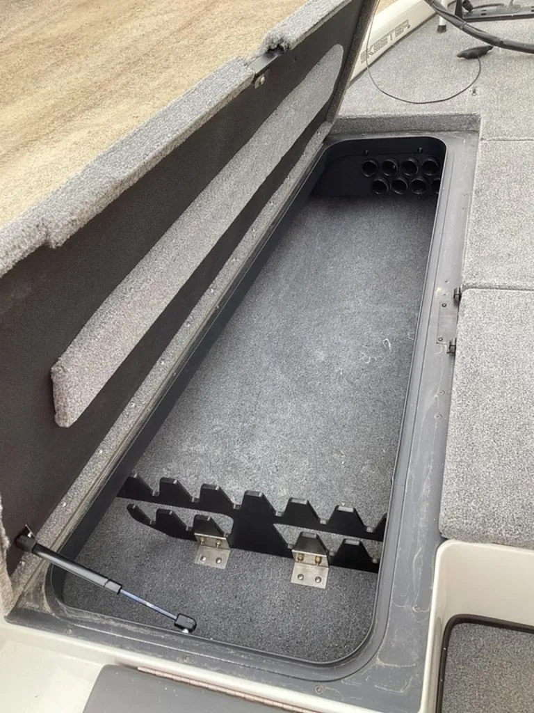 Slide: The Image of Skeeter ZX200 2013 - 39