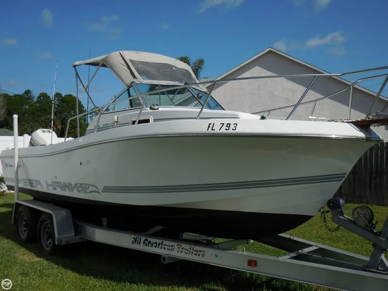 Slide: The Image of Chris-Craft 215 Sea-Hawk with Bracket 1989 - 10