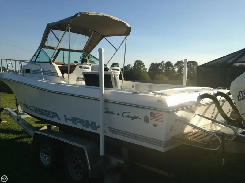 Slide: The Image of Chris-Craft 215 Sea-Hawk with Bracket 1989 - 2