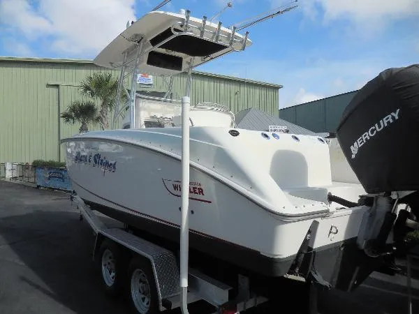Slide: The Image of Boston Whaler 240 Outrage 2006 - 3