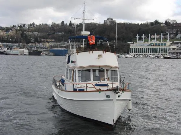 Slide: The Image of Grand Banks 36 Classic 1976 - 0