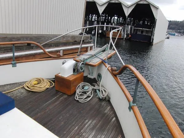 Slide: The Image of Grand Banks 36 Classic 1976 - 7