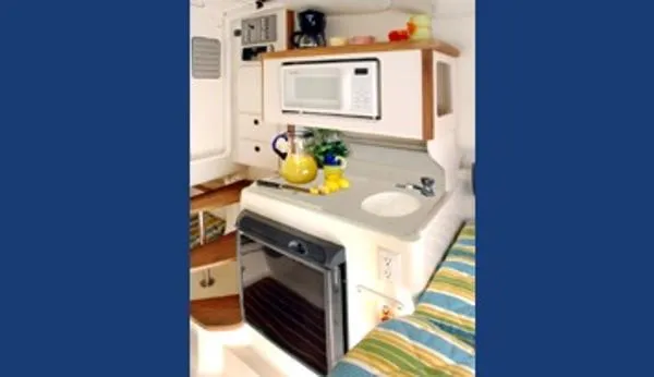 Slide: The Image of Pursuit 2870 Walkaround 1999 - 6
