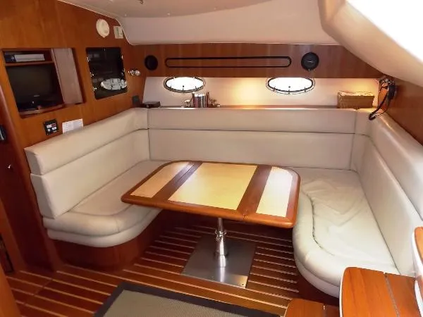 Slide: The Image of Tiara 3800 Open- CAT 1000 Hrs Service Complete 2003 - 1