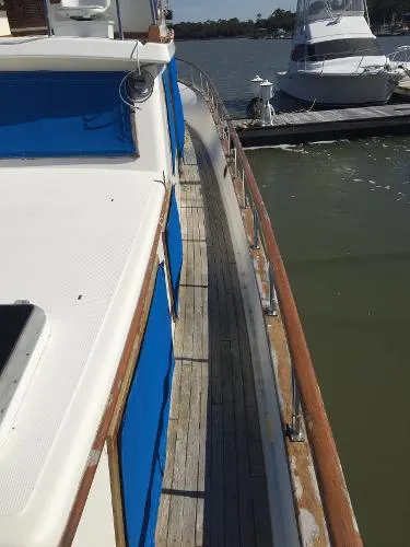 Slide: The Image of Albin Trunk Cabin Trawler 1986 - 10