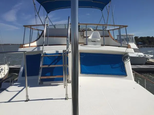 Slide: The Image of Albin Trunk Cabin Trawler 1986 - 7