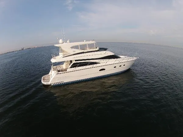 Slide: The Image of Neptunus 62 Flybridge 2005 - 1