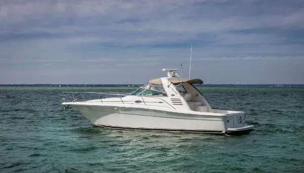 Slide: The Image of Sea Ray 34 AMBERJACK 2001 - 0