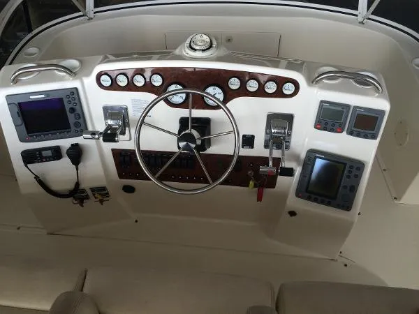 Slide: The Image of Silverton 392 Motor Yacht 2000 - 4