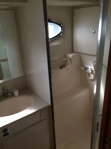 Slide: The Image of Silverton 392 Motor Yacht 2000 - 8