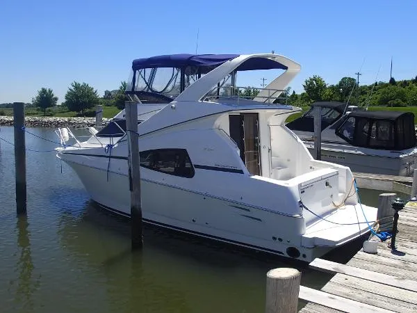 Slide: The Image of Silverton 330 Sport Bridge 1999 - 2