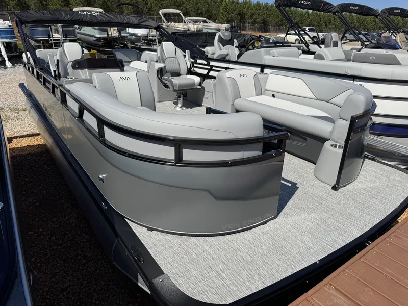 The Image of Avalon Venture 85 23 QUAD LOUNGER-140HP 2026 - 1