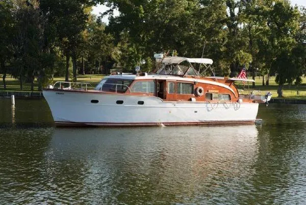 Slide: The Image of Chris-Craft 45' Flybridge Motor Yacht 1954 - 4