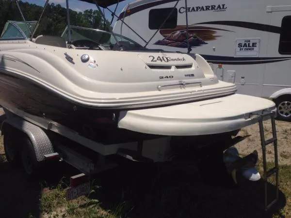 Slide: The Image of Sea Ray 240SD 2008 - 1