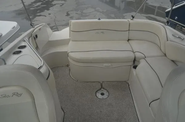 Slide: The Image of Sea Ray 240SD 2008 - 10