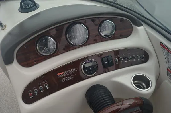 Slide: The Image of Sea Ray 240SD 2008 - 9