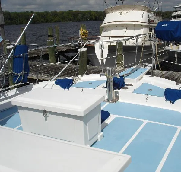 Slide: The Image of Jefferson 45 Motor Yacht 1988 - 10