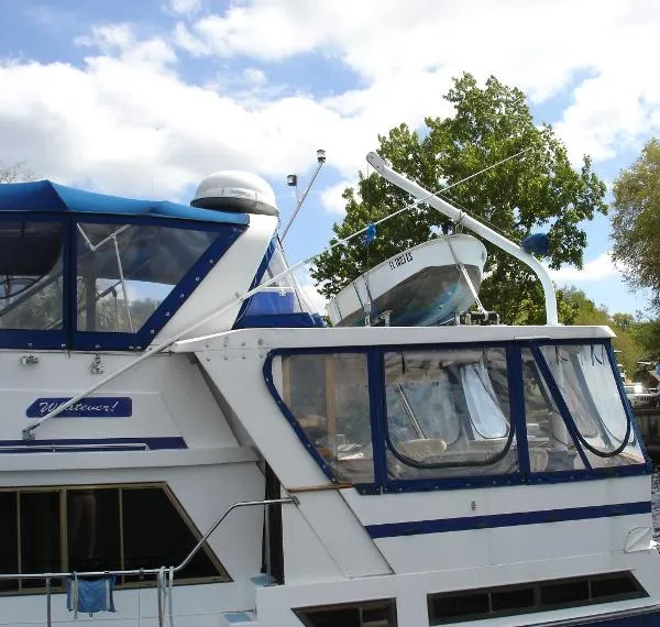 Slide: The Image of Jefferson 45 Motor Yacht 1988 - 3
