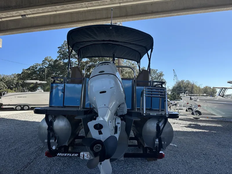 Slide: The Image of Avalon Venture 85 CCF 2385 2024 - 3