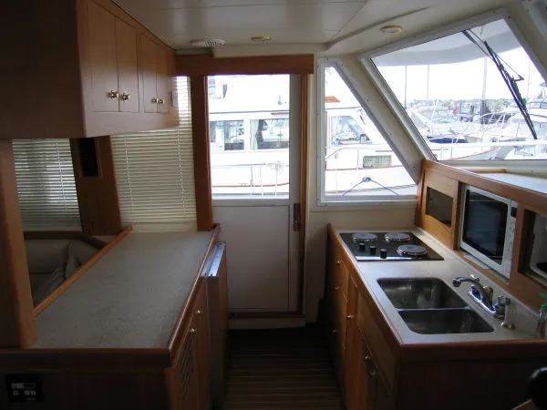 Slide: The Image of Mainship Long Range Trawler 2000 - 7
