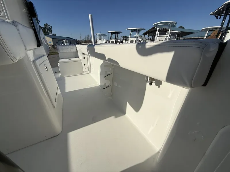 Slide: The Image of Parker Marine 230 Coastal Elite 2026 - 14