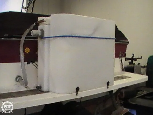 Slide: The Image of Sea Ray SRV250 CC 1987 - 2