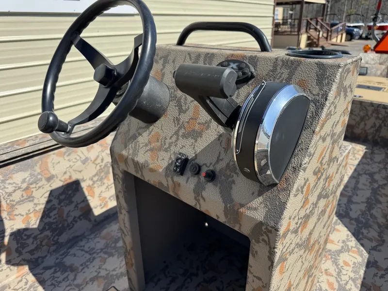 Slide: The Image of Xpress Bayou Series 180CC 2026 - 10