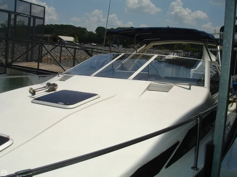 Slide: The Image of Bayliner 29 Avanti 1989 - 5