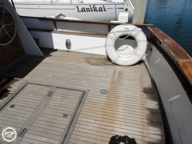 Slide: The Image of Grand Banks 42 Flybridge 1968 - 9