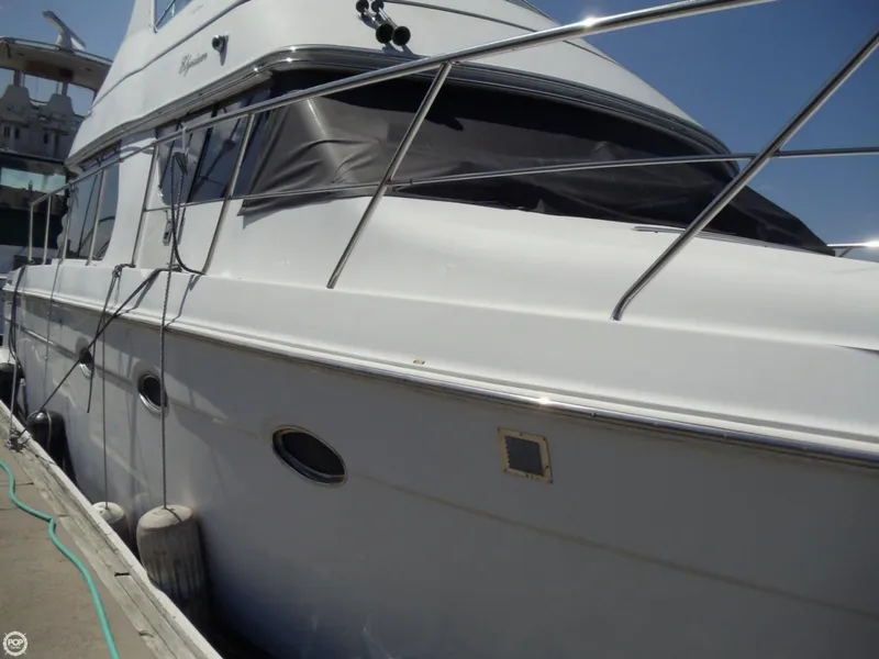Slide: The Image of Carver Yachts Voyager 450 2000 - 1