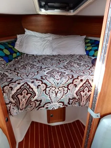 Slide: The Image of Catalina 34MKII 2001 - 11