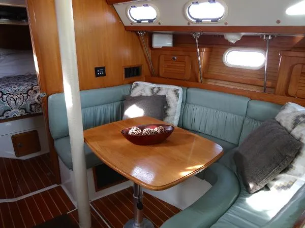 Slide: The Image of Catalina 34MKII 2001 - 5