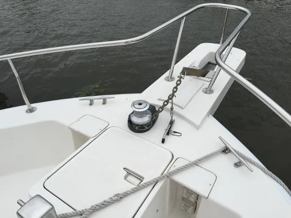 Slide: The Image of Mainship 390 Trawler 2002 - 8