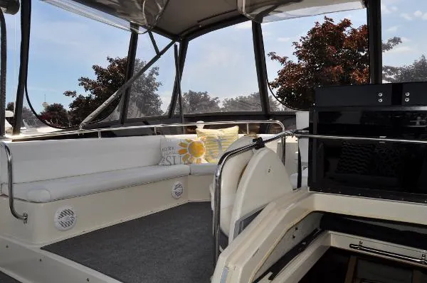 Slide: The Image of Silverton 37 Motor Yacht 1989 - 10