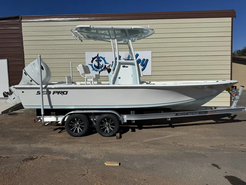 The Image of Sea Pro 230 Bay 2026 - 1