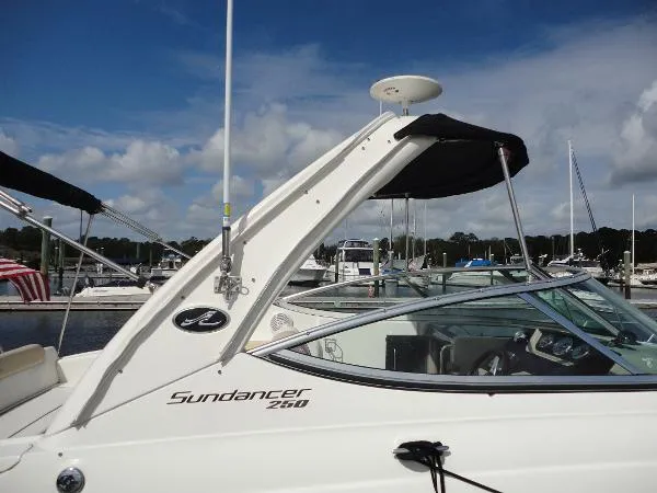 Slide: The Image of Sea Ray 250 Sundancer 2009 - 7